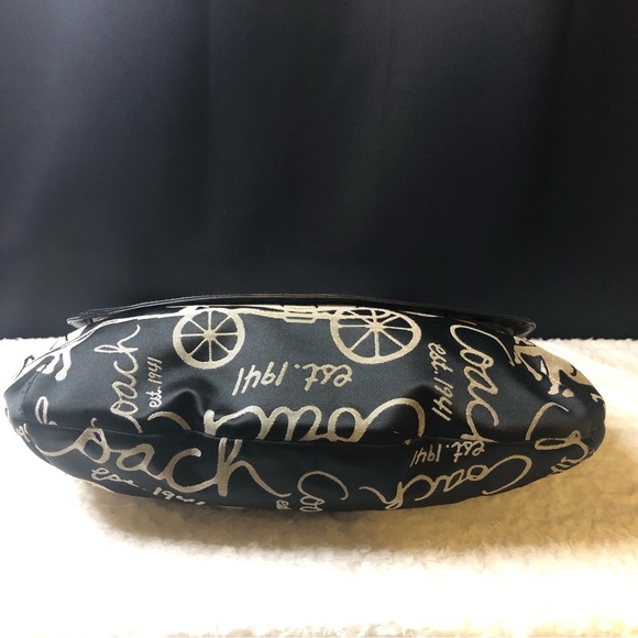 Coach Beautiful Horse & Carriage Cargo Flap Handbag F14888 Like New Condition - Picture 6 of 12